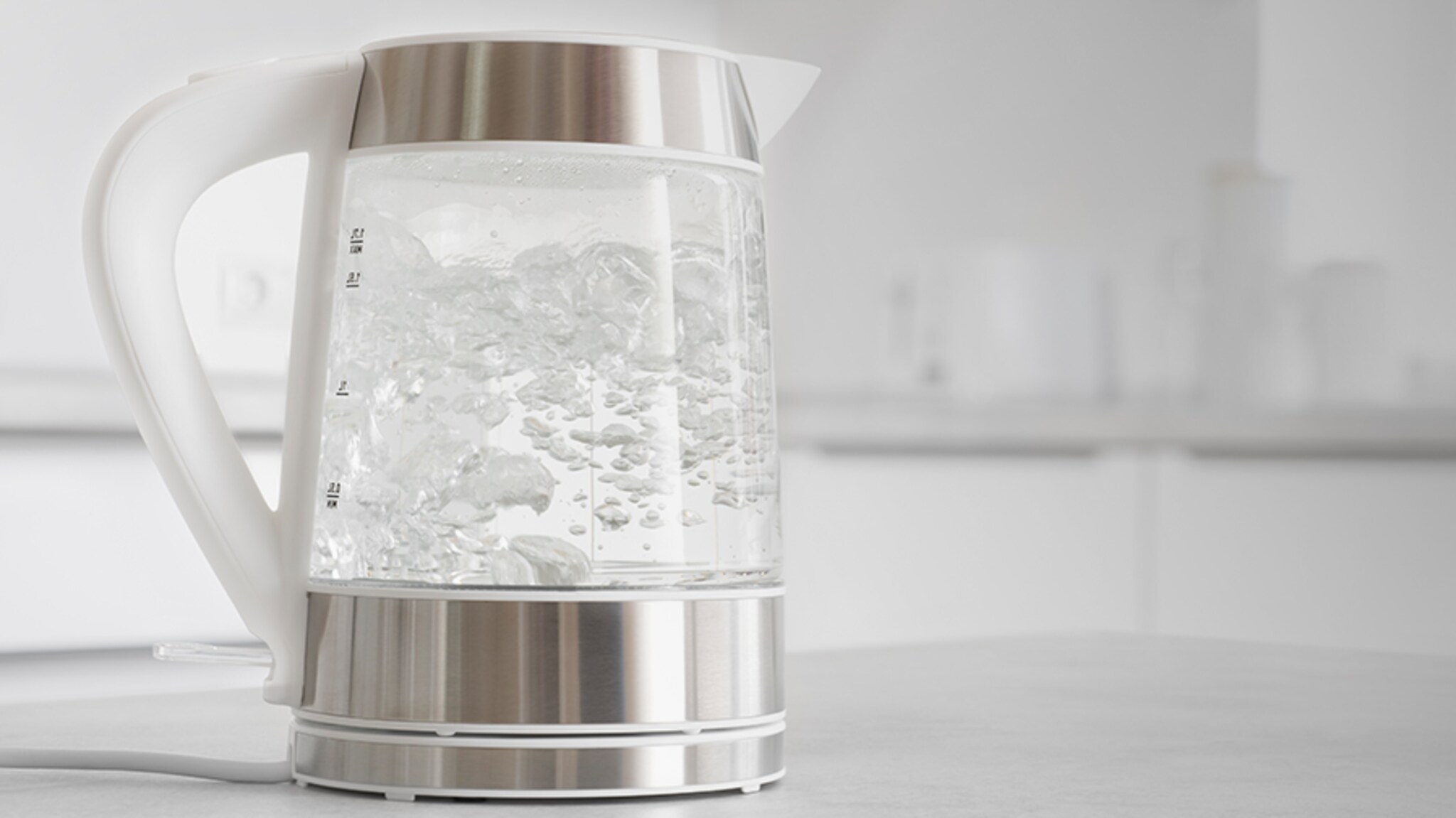 waterkoker ontkalken zonder azijn